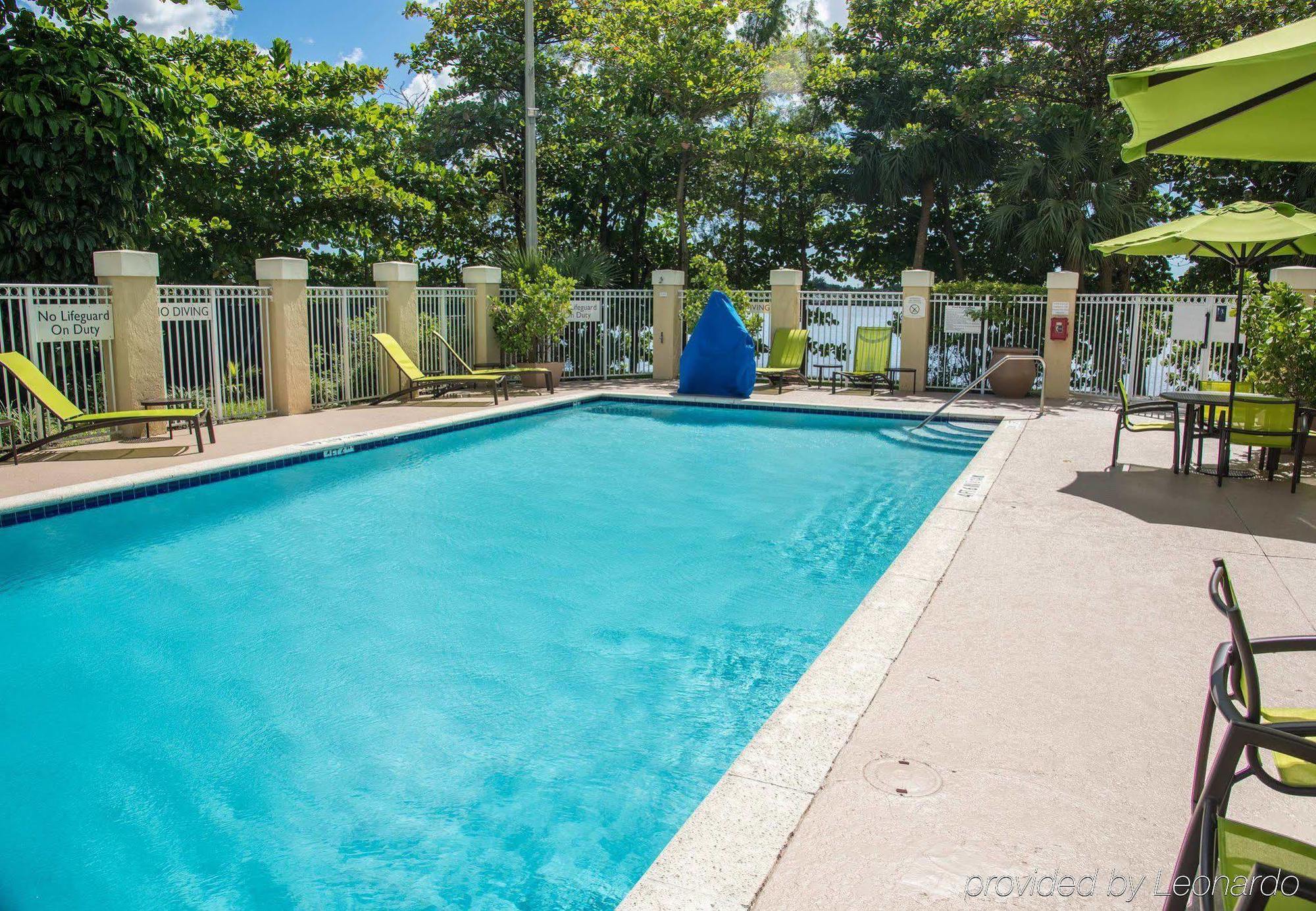 מיאמי ספרינגס Springhill Suites By Marriott Miami Airport South Blue Lagoon Area מראה חיצוני תמונה