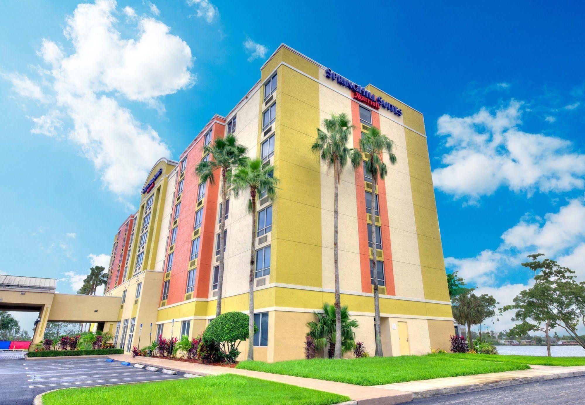 מיאמי ספרינגס Springhill Suites By Marriott Miami Airport South Blue Lagoon Area מראה חיצוני תמונה